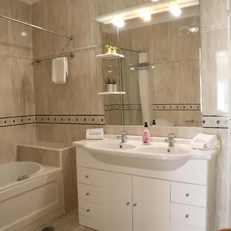 Rocha Flat By Algest * Portimão